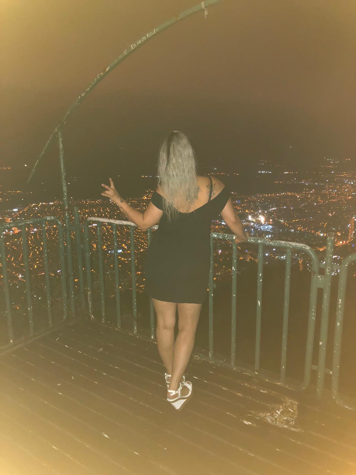 İzmir Üniversiteli Escort Gizem